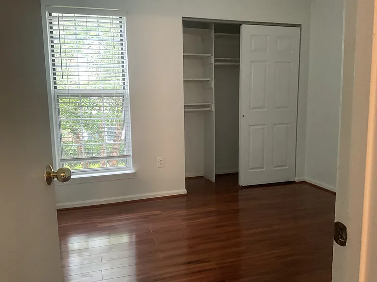 2604 S Arlington Mill Dr — Photo 9