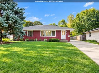 5425 Bushnell Ave, Sioux City, IA 51106