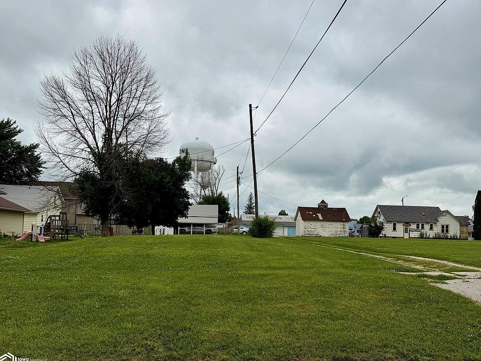 2nd image of 410 S Main St
