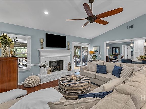 2nd image of 12 Copperfield Drive S