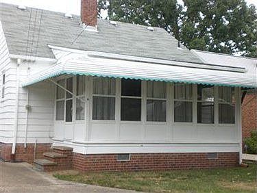 2nd image of 2703 Grovewood Ave