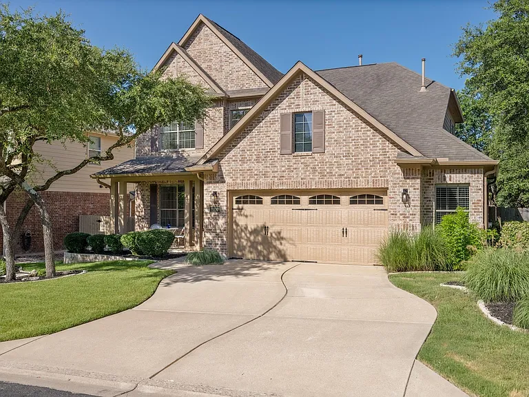 8620 Alophia Dr — Photo 31