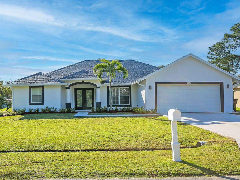 1st image of 1378 SW Glastonberry Avenue