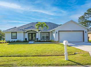 1378 SW Glastonberry Ave, Port Saint Lucie, FL 34953