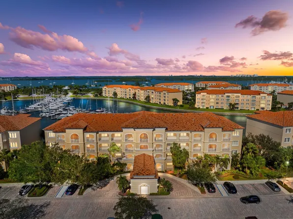 16 Harbour Isle Drive W #103, Hutchinson Island, FL 34949