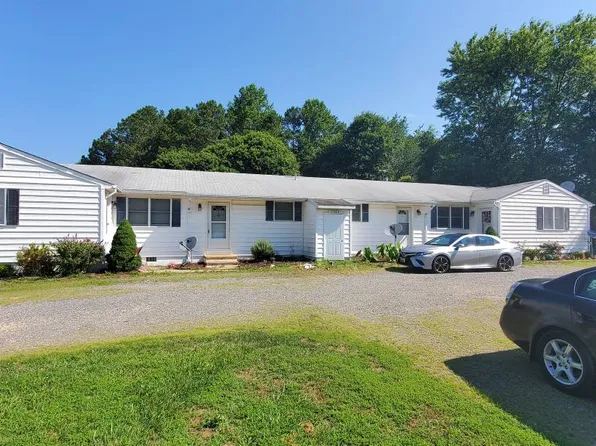 43998 Sandy Bottom Rd APT 4, Hollywood, MD 20636