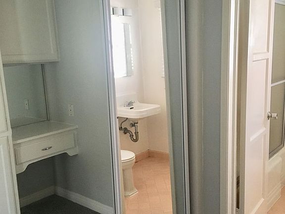5th image of 5289 E The Toledo APT 6