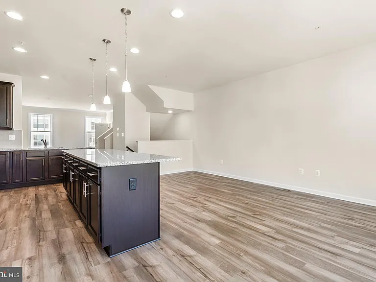 5892 Bella Marie Way — Photo 3