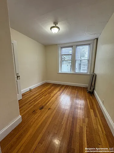 5 Barrows St #4B Photo 1
