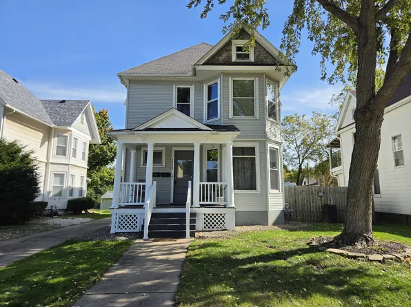 1719 Farnam St APT 2, Davenport, IA 52803