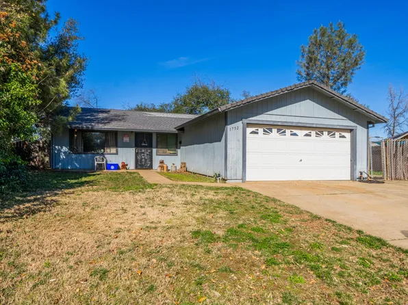 1752 Summerfield Ct, Redding, CA 96002