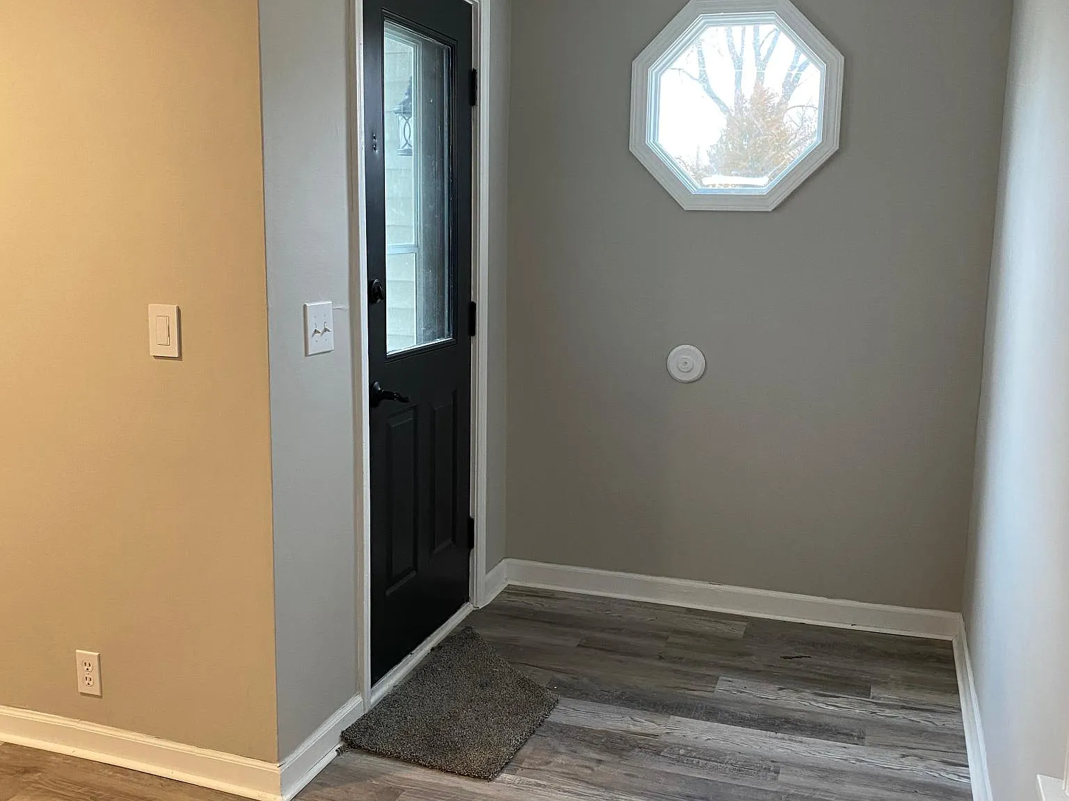 67 E Van Buren St — Photo 2