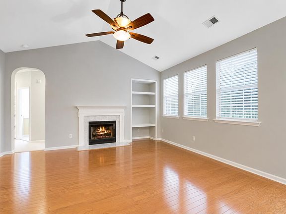5th image of 1433 Coopers Hawk Dr