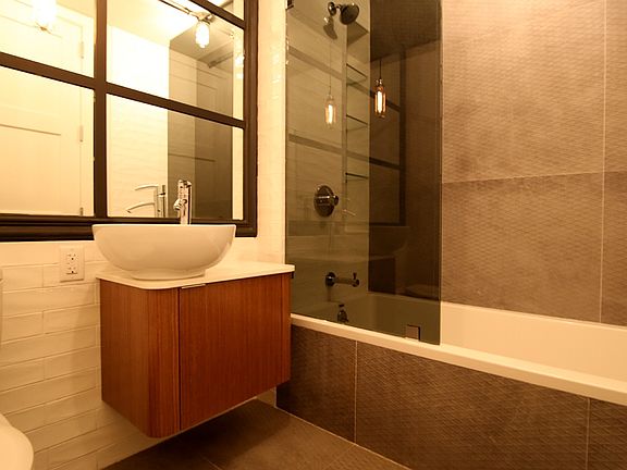 4th image of 395 Leonard St APT 0333