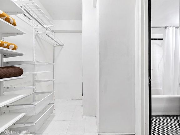 4th image of 465 W 23rd St APT 2F