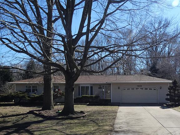 2nd image of 7636 Dorothy Ln