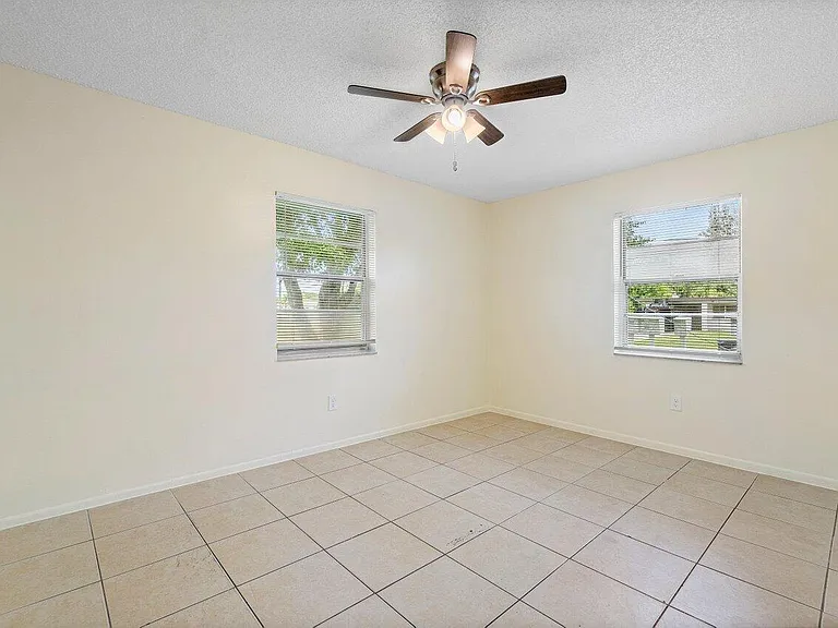 4861 Gulfstream Rd — Photo 14