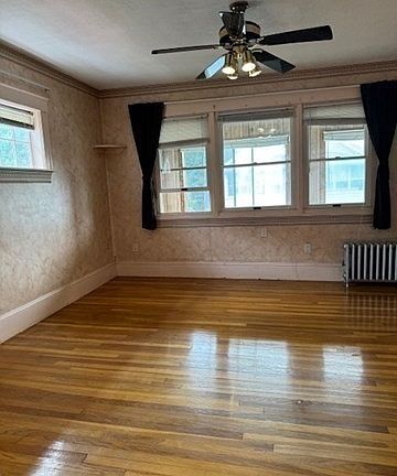 4th image of 25 Larose Pl #2