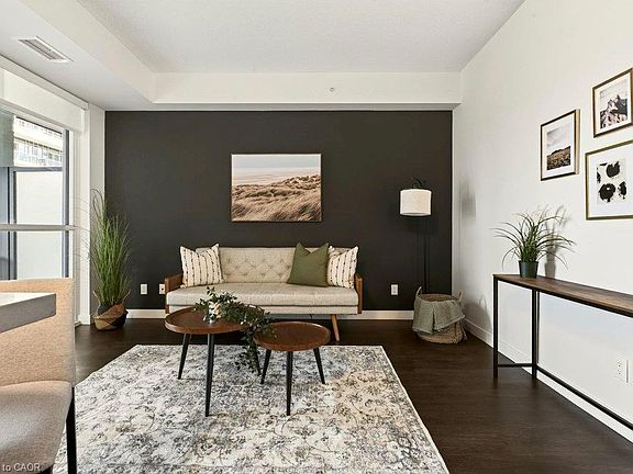 5th image of 2087 Fairview St #702