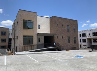 1608 Marshall Holw #303, Nashville, TN 37203