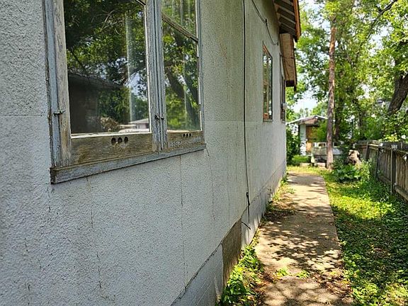 5th image of 4729 S Windsor Ave