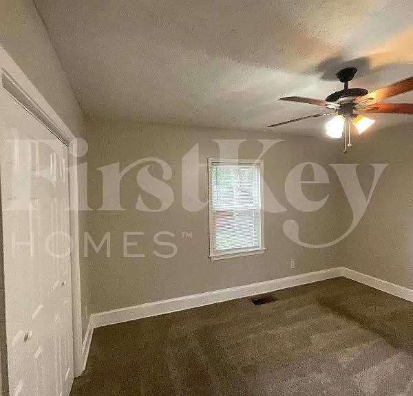 1731 N Olympian Way SW — Photo 6