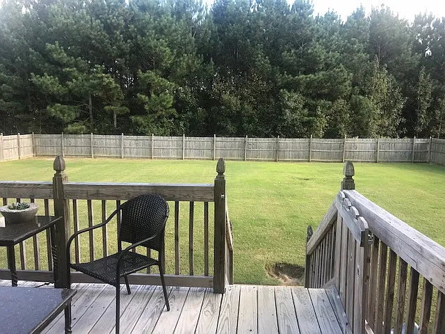 3709 Stonehenge Ln W — Photo 27
