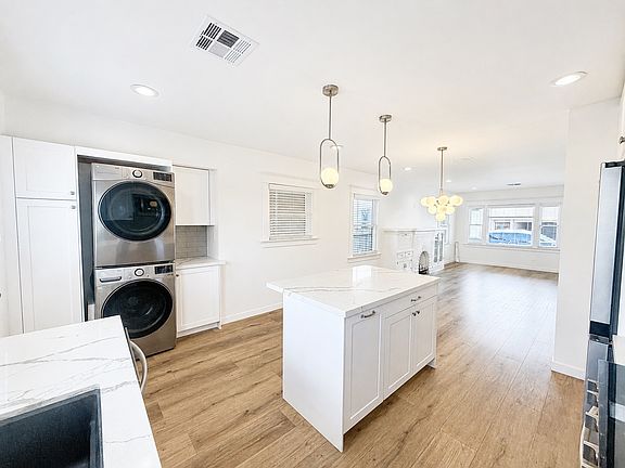5th image of 506 Saint Louis Ave #506