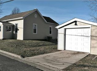 196 Summit Ave, Glen Carbon, IL