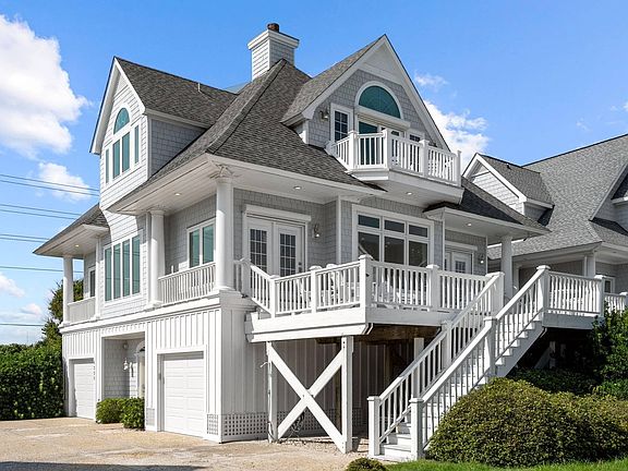 2nd image of 4330 Island Dr