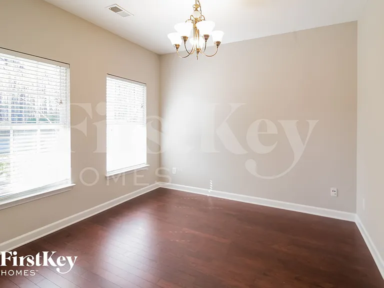 254 Killarney Trl — Photo 5