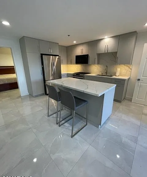 7869 Mesa Dr — Photo 12
