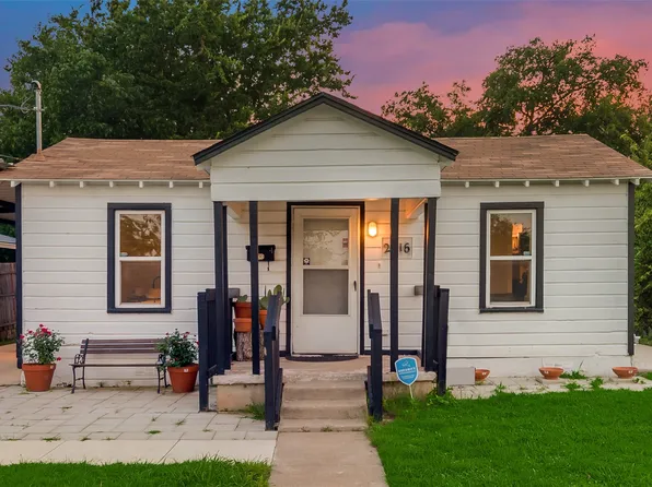 2516 Walker St, Fort Worth, TX 76105