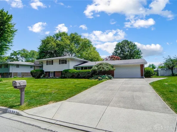 1596 Red Fox Dr, Dayton, OH 45432