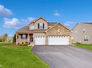 3286 Huntington Ln, Montgomery, IL 60538