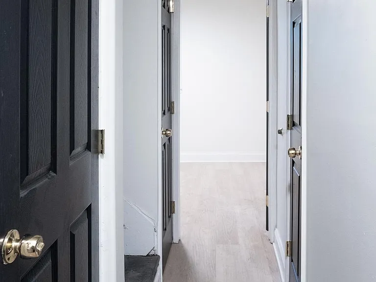 1221 N Randolph St #1 — Photo 8