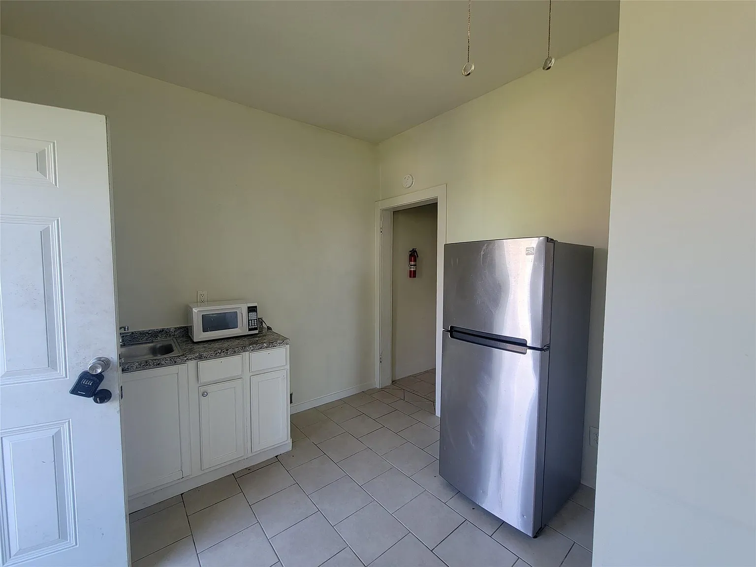 1 bed, 1.0 bath, 450 sqft, $725 — Photo 3