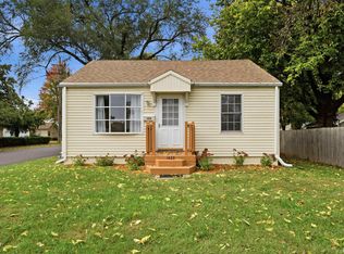 1429 S 6th St, Pekin, IL 61554
