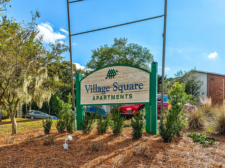 Village Square — Photo 5