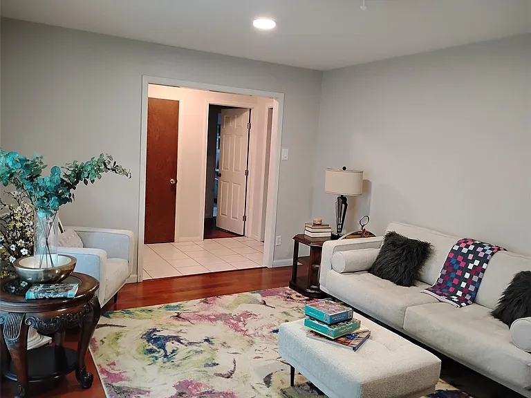 5431 Grape St — Photo 5