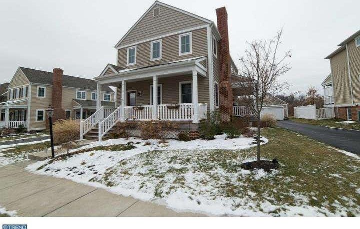 1st image of 1016 Linden Ave