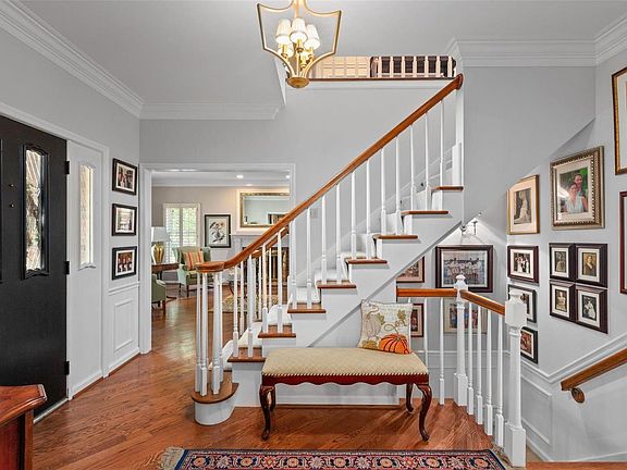 4th image of 1260 Glenvista Pl
