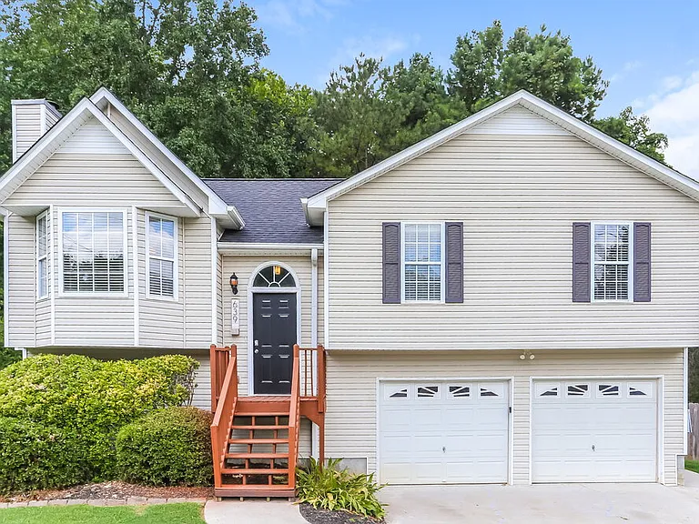 639 Sheffield Ct — Photo 1