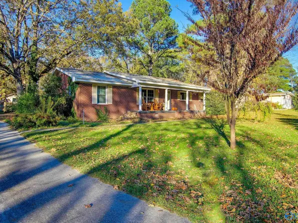 403 Arcadia St SW, Hartselle, AL 35640