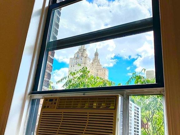3rd image of 22 W 77th St #65G