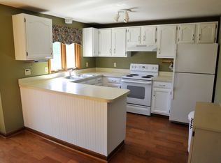 36 Tenney Rd APT 1, Sandown, NH 03873