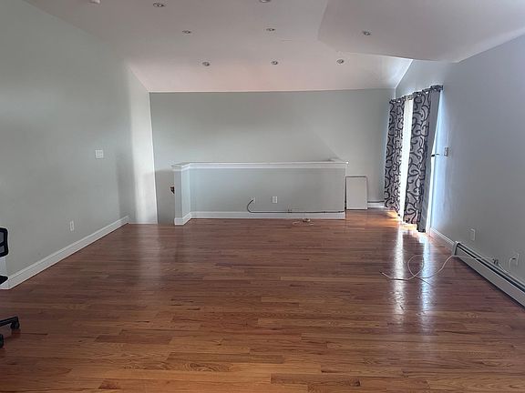 2nd image of 17819 146th Dr Floor 2