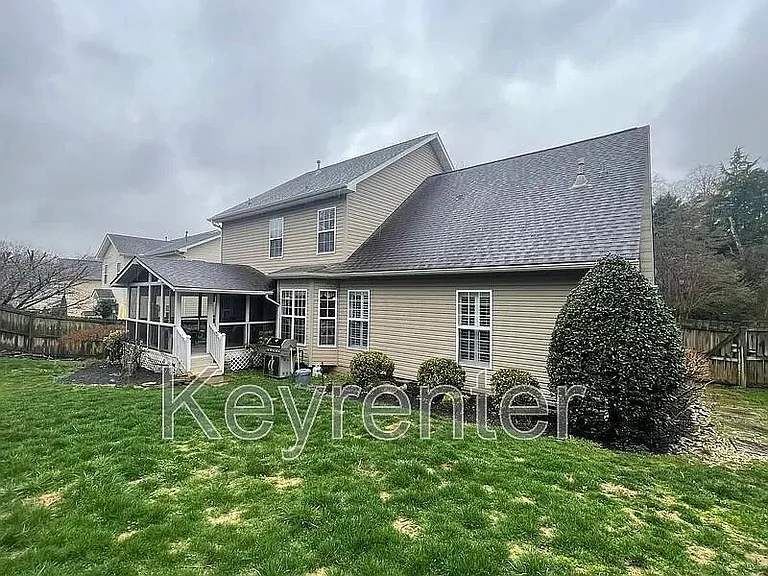 1716 Somersby Ln — Photo 15
