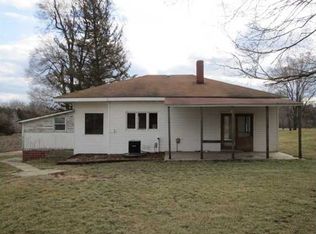 2477 263rd Ln, East Peru, IA 50222