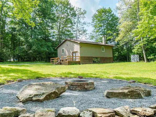 134 Skippers Ln, Oakland, MD 21550